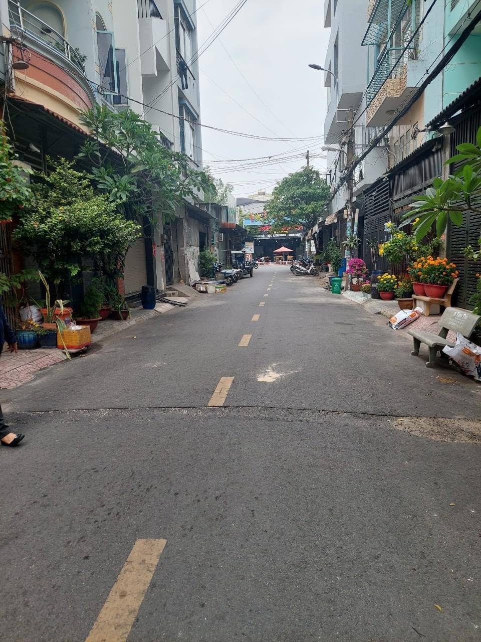 Bán nhà 3 tầng đường lê văn quới, hẻm nhựa 10m, 57m2 chỉ 7.9 tỷ