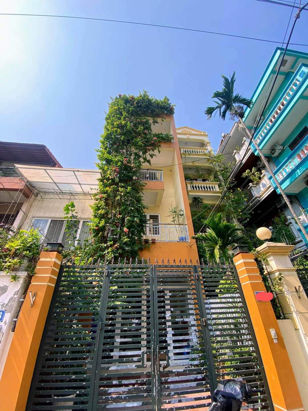 Bán nhà ngõ 50 Đặng Thùy Trâm, Cầu Giấy; 110m2 - 5 tầng, ô tô, kinh doanh đa dạng.