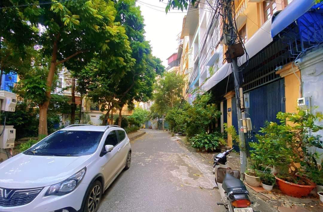 Bán nhà ngõ 165 Dịch Vọng, Cầu Giấy, 63m2 - 5 tầng - phân lô - kinh doanh.