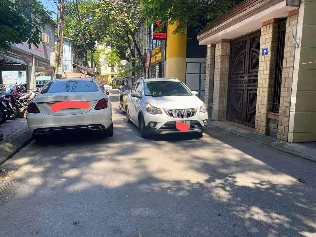 Bán nhà ngõ 40 Đặng Thùy Trâm, Cầu Giấy; Tòa 9 tầng, 20 phòng, doanh thu ổn định.