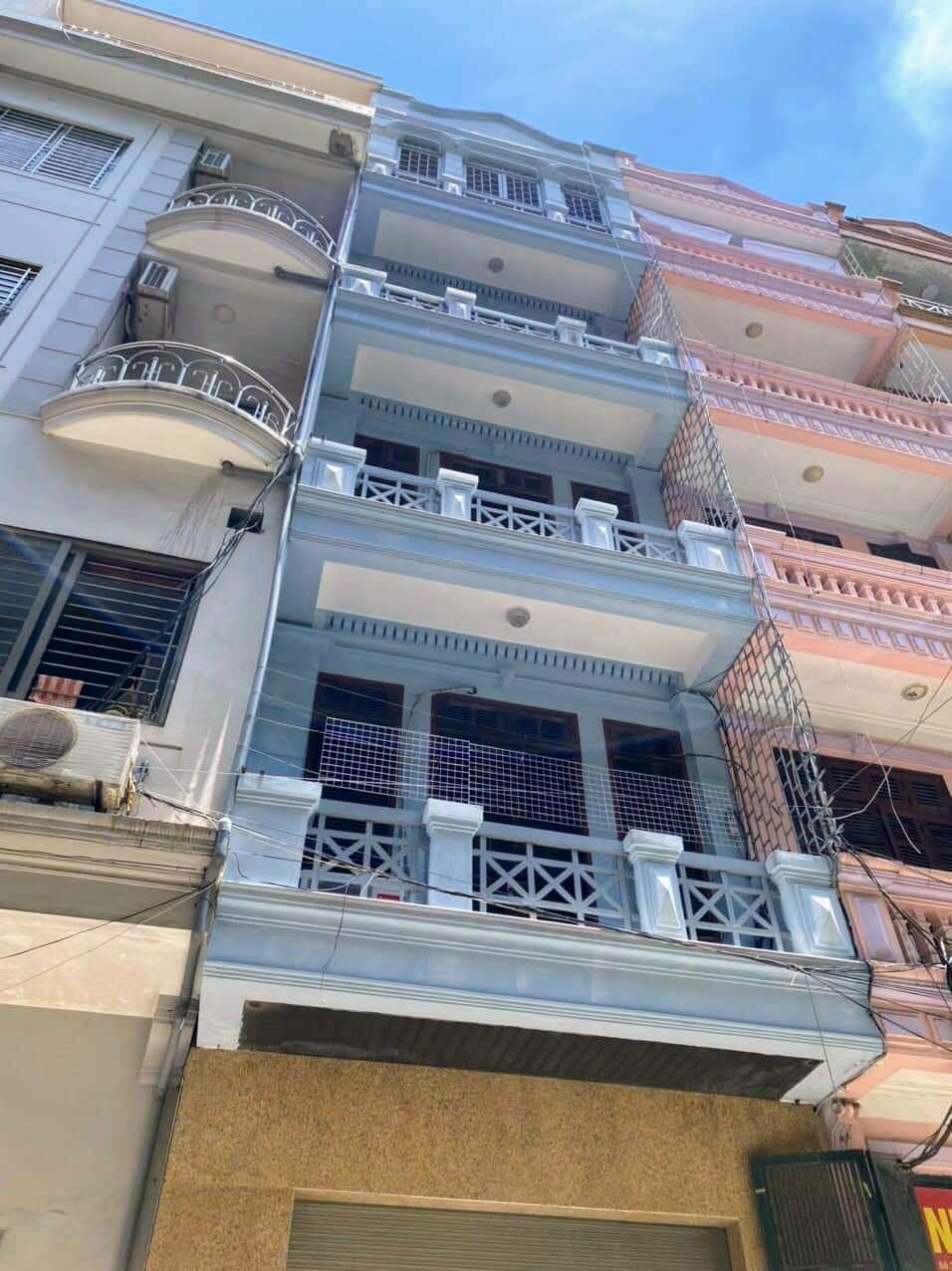 Bán nhà ngõ 50 Đặng Thùy Trâm, Cầu Giấy; 65m2 - 5 tầng, ô tô, kinh doanh, Chủ cần bán.