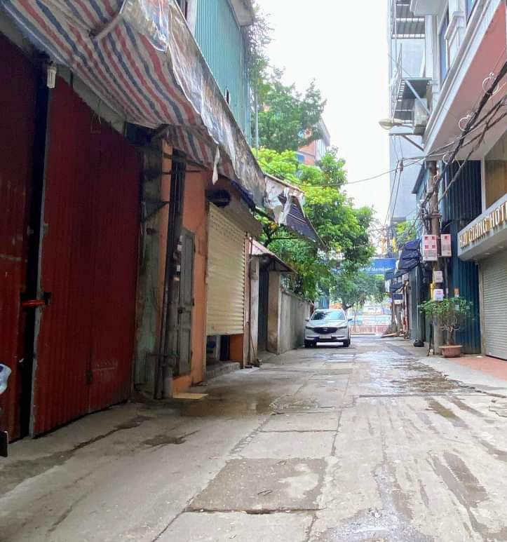 Bán nhà ngõ 8 Dịch Vọng, Cầu Giấy; 90m2 - 5 tầng, an sinh đỉnh cao, giá 18 tỷ 800.