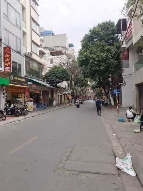Nhà phố Triệu đô Q.Thanh Xuân. Kinh doanh, vỉa hè. Diện tích 104m