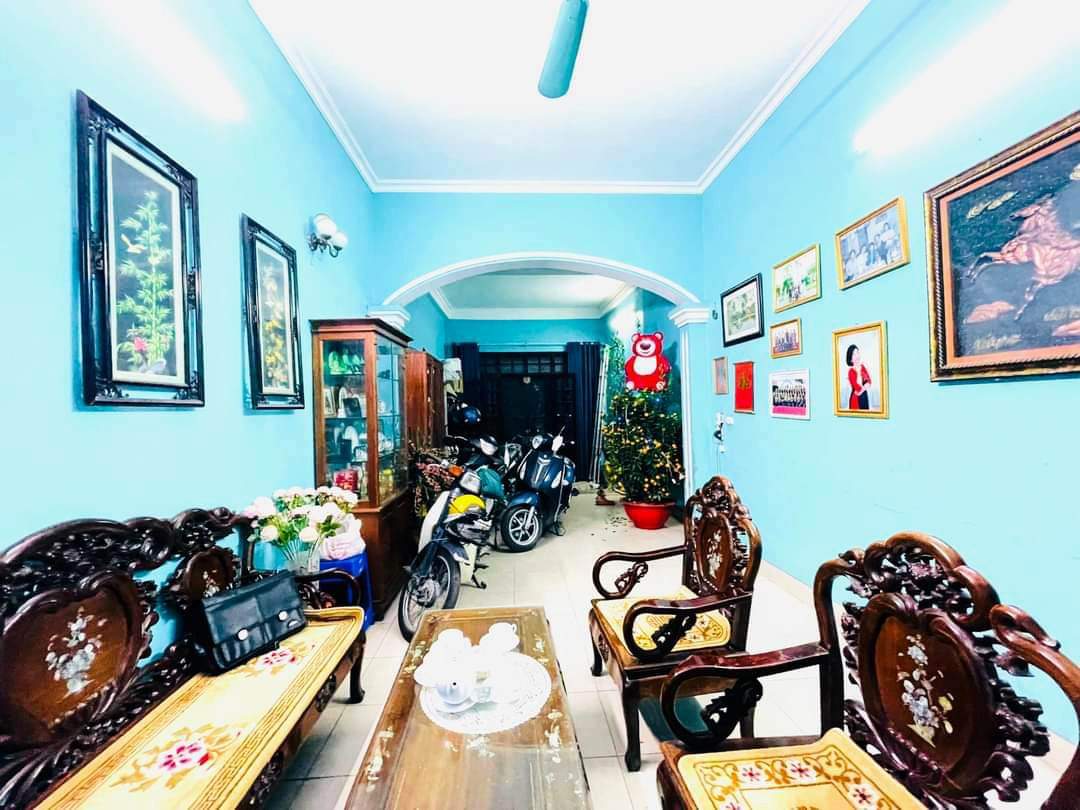 Bán nhà ngõ 59 Dương Khuê; 82m2- 4 tầng; chỉ 12 tỷ.