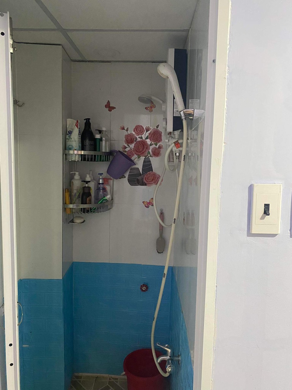 Bán nhà đường Sư Vạn Hạnh 2PN - 3WC. Tặng full nội thất cho khách thiện chí, 3,2 tỷ (TL mạnh)