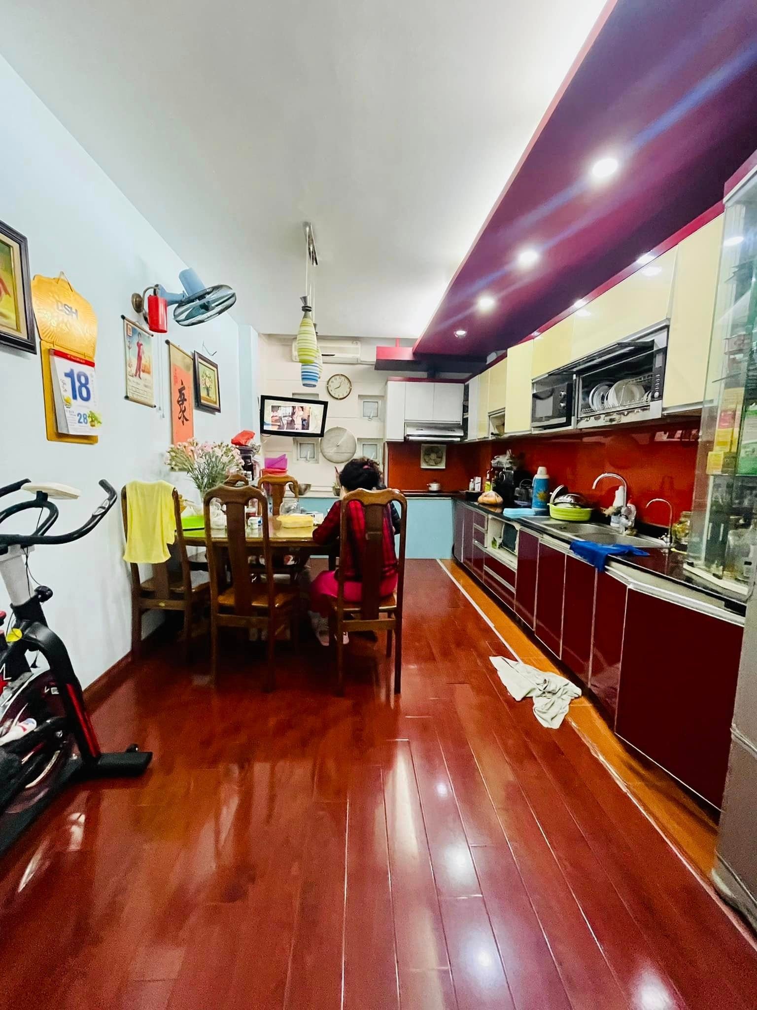 Bán Nhà Thái Thịnh, Đống Đa 61m 5T 16 tỷ - GARA Ô TÔ, NHÀ ĐẸP Ở NGAY