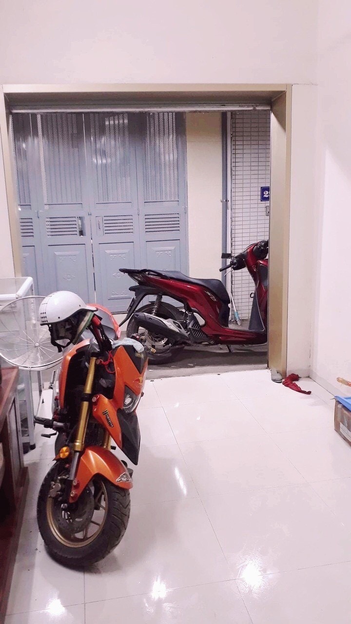 CỰC HIẾM, PHỐ VĨNH HỒ, ĐỐNG ĐA, DT 32Mx3T, 2,3 TỶ, SĐCC, NGÕ TO, GẦN PHỐ, ĐỦ CÔNG NĂNG.