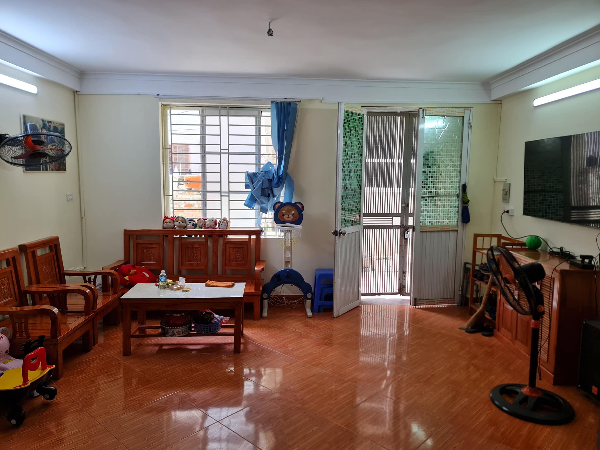 Cực Sốc Nhà Đẹp Siêu Rẻ 2,55 tỷ 36m2 Ở Luôn, Nở Hậu Hút Tài Lộc, Ô Tô trước nhà