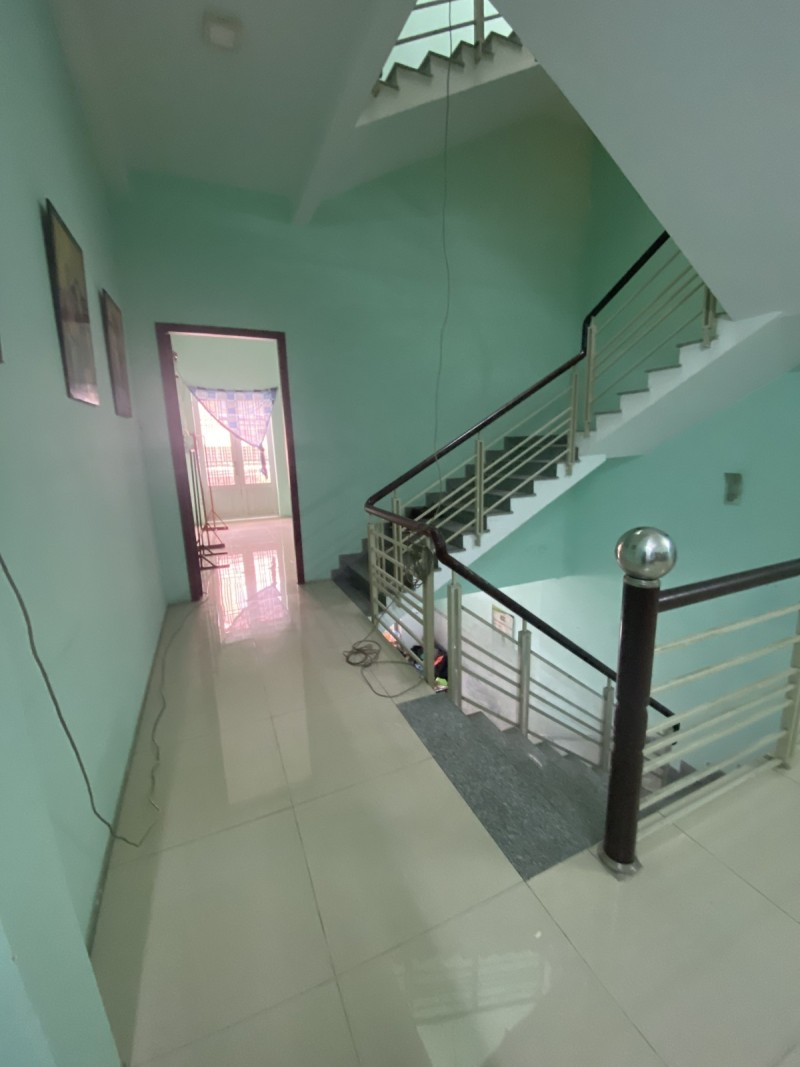 Bán nhà HXH Thành Thái, Quận 10, 4 Tầng, 64m2, chỉ 10 tỷ nhỉnh