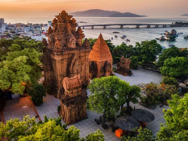Hình ảnh khu tham quan Tháp Bà Ponagar vien-hai-duong-hoc-nha-trang-5