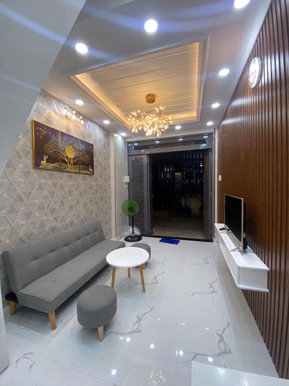 Phá sản bán gấp nhà cũ 1L đường Bạch Đằng Q,BT 66m2 giá TT 960tr gần chợ bà chiểu