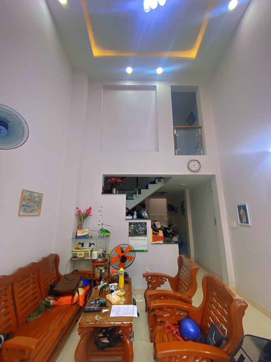 Chính Chủ Bán gấp nhà 1 lầu - 3 phòng đường Nguyễn Kiệm GV 66m2 giá TT 980tr gần chợ Tân Sơn Nhất shr