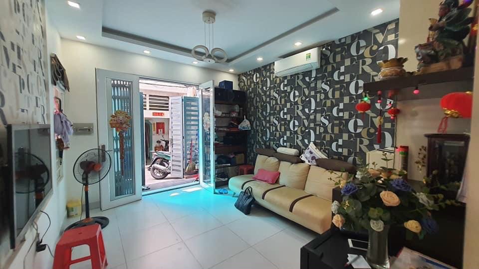 Về MỸ định cư bán gấp nhà 3 phòng đường Phạm Văn Chiêu Q.GV 67m2/1ty200tr gần chợ Gò Vấp SHR LH Vi 0906649301