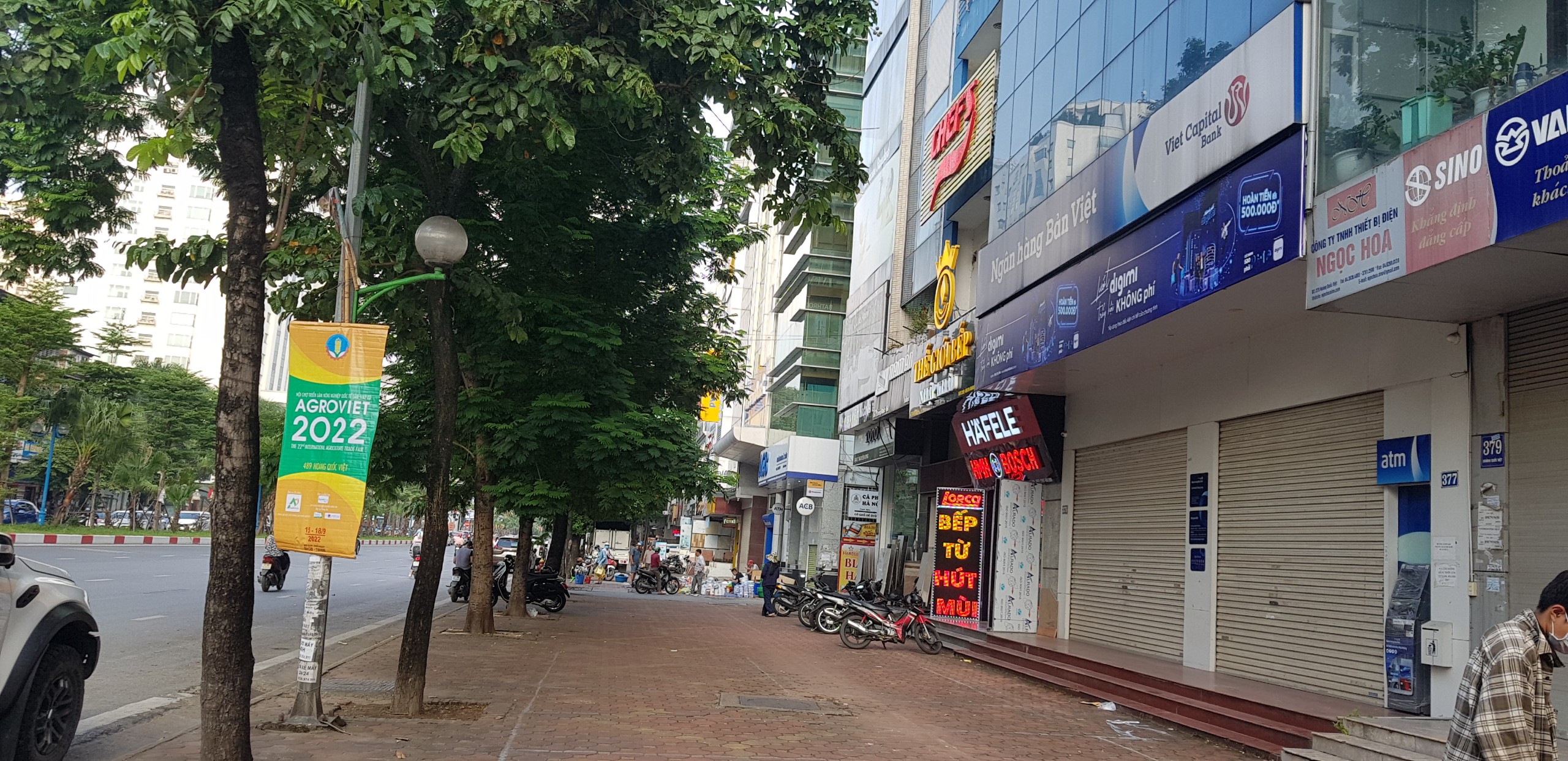 Bán 250m2 đất Vườn Đào mặt phố Võ Chí Công Tây Hồ.