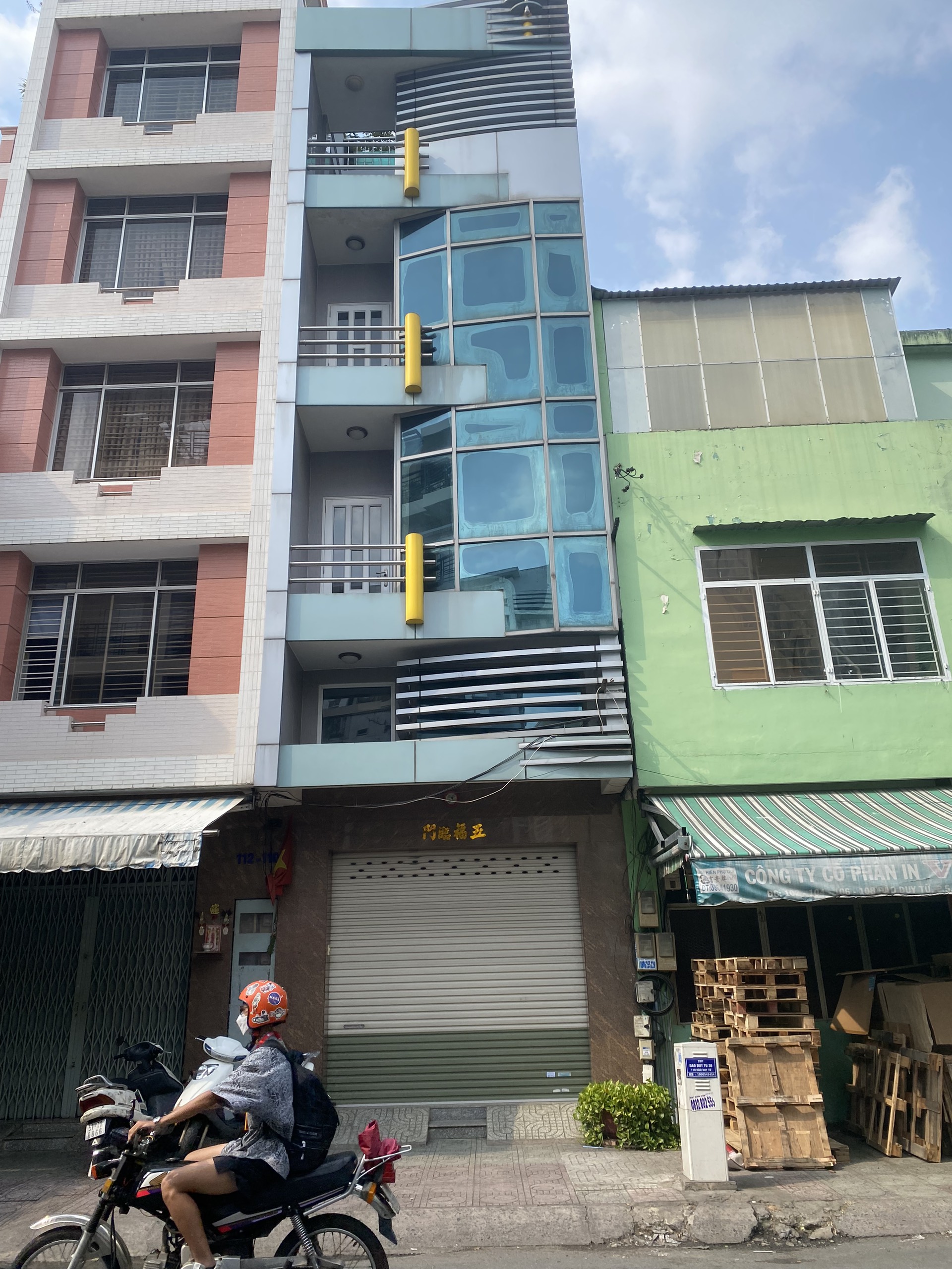 Mặt tiền khu thời trang Nguyễn trãi Quận 5, 3,8 x10, 5 tầng giá chỉ 18,9 tỷ