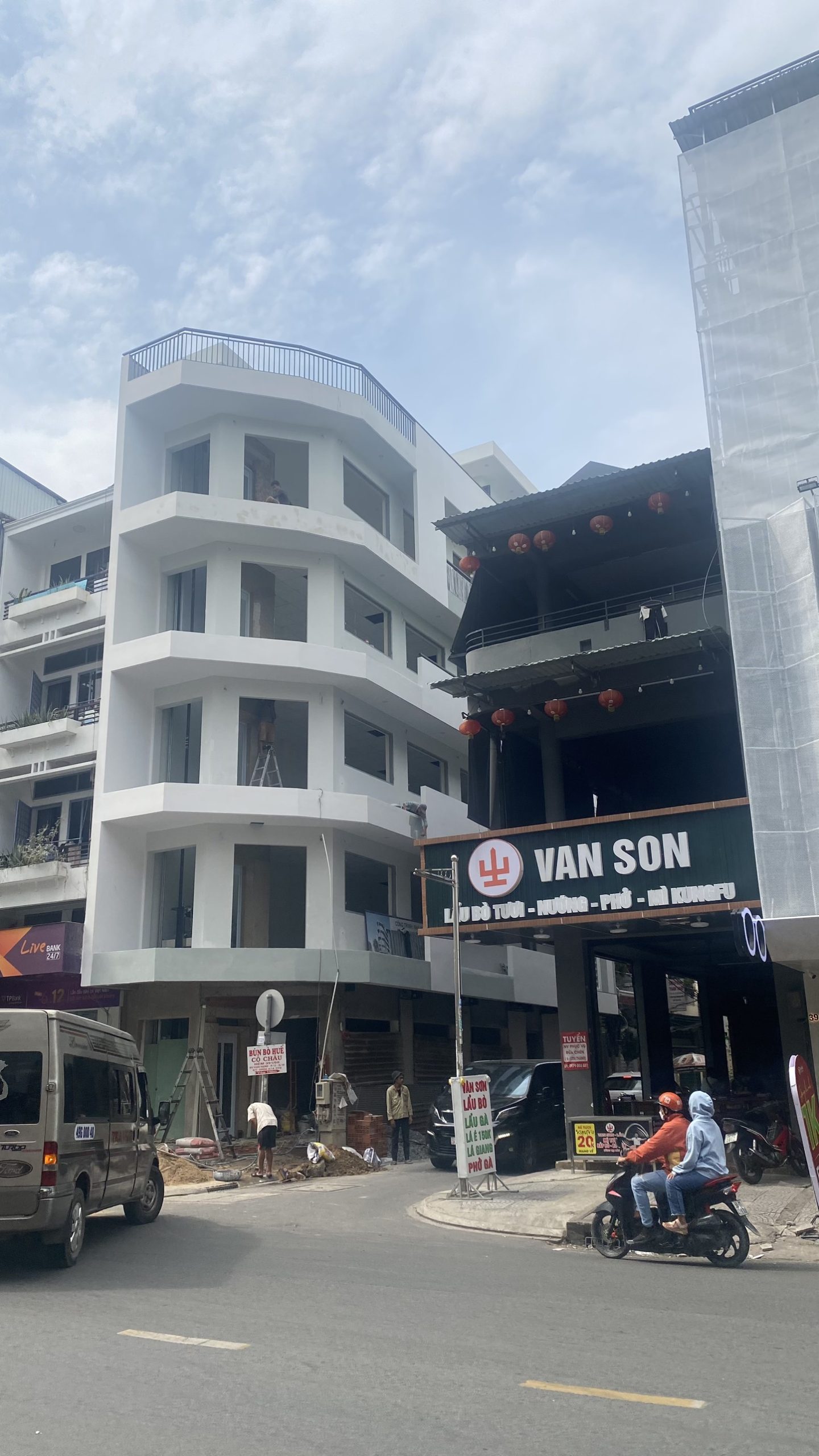 Siêu phẩm Quận 1, bán nhà mặt tiền Đề Thám, P. Cô Giang Quận 1 TPHCM. Diện tích: 4.4 x 21.35m