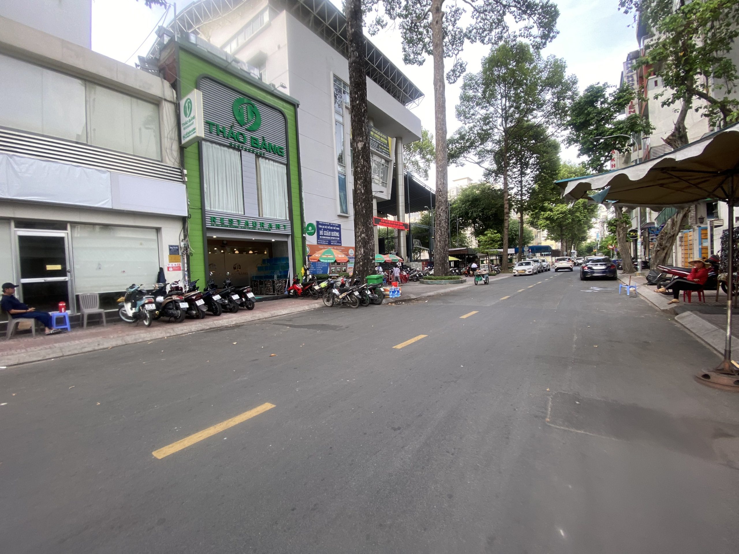 Mặt Tiền #3-5 Hồ Xuân Hương, P6, Q3. Ngay góc Trương Định (kế căn góc ) ngang 15m dài 20,2m, 159 tỷ xuống 140 tỷ