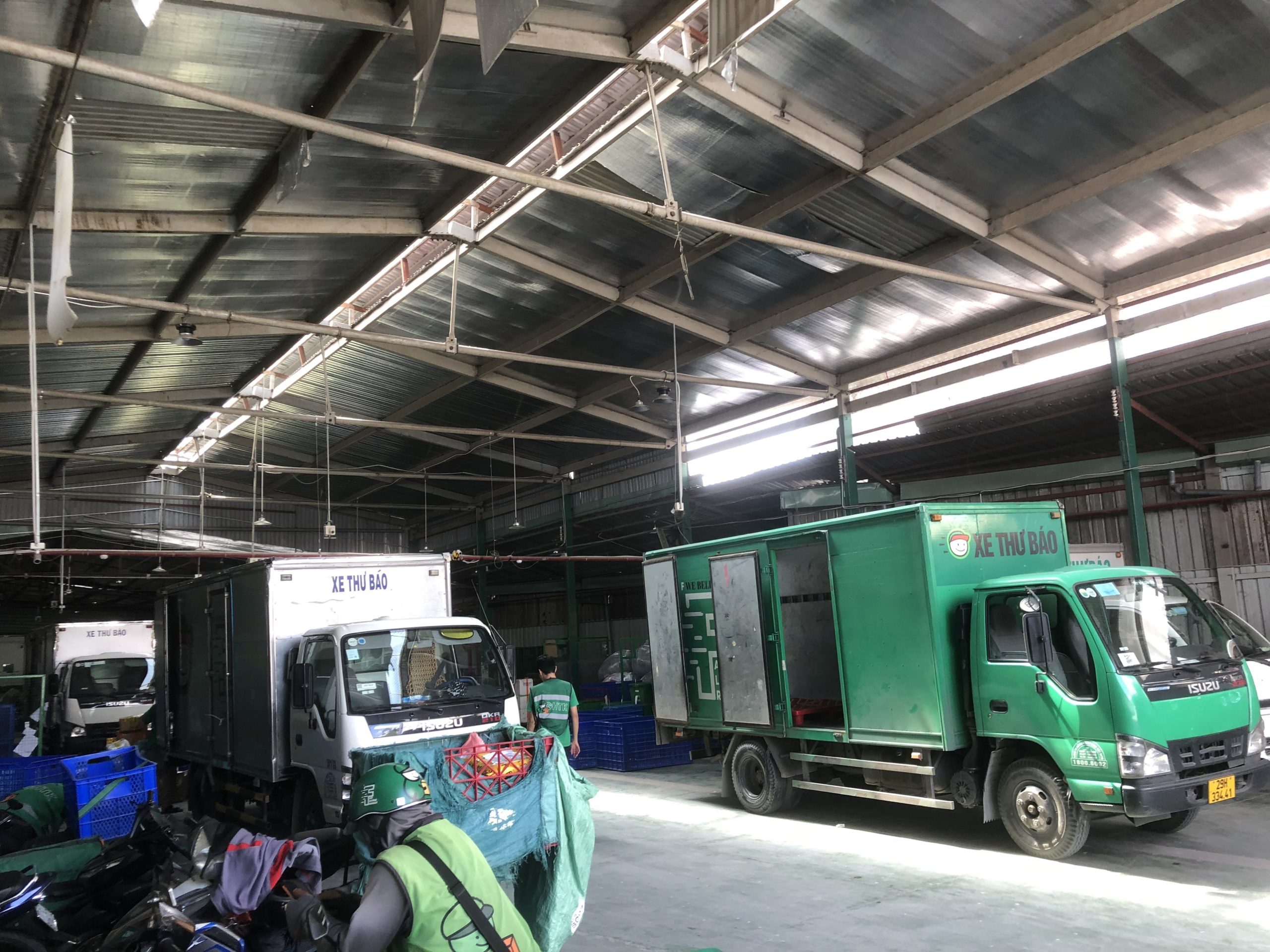 Cho thuê kho Mặt Tiền đường số 25 p Tân Phong Q7.DT:1600m2.Giá:245tr/th