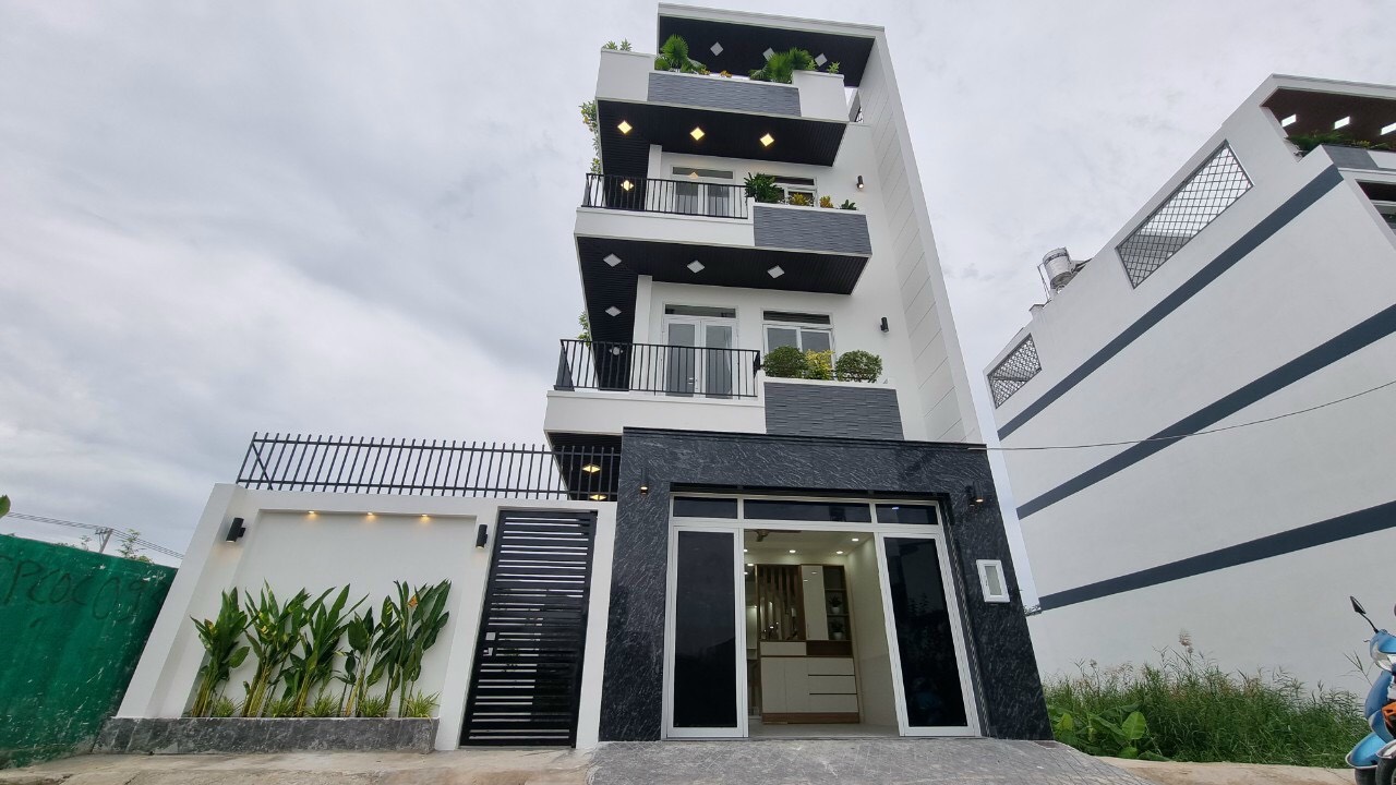 NHÀ PHỐ mặt tiền hẻm 2552 Huỳnh Tấn Phát, Phú Xuân, Nhà Bè