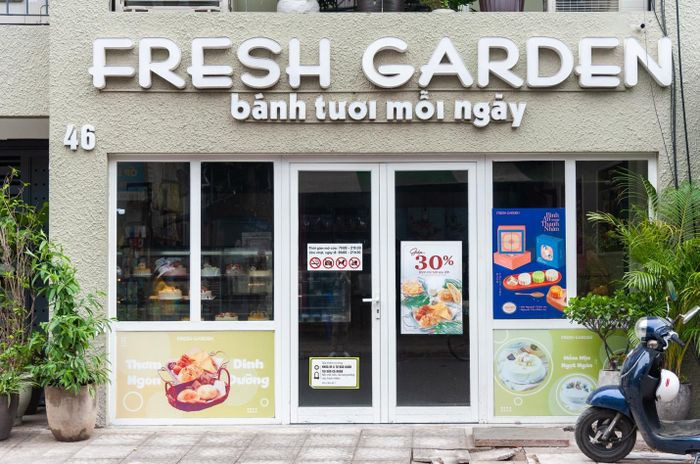 Cho thuê MBKD mặt tiền 6m mặt phố Xã Đàn - Đống Đa.