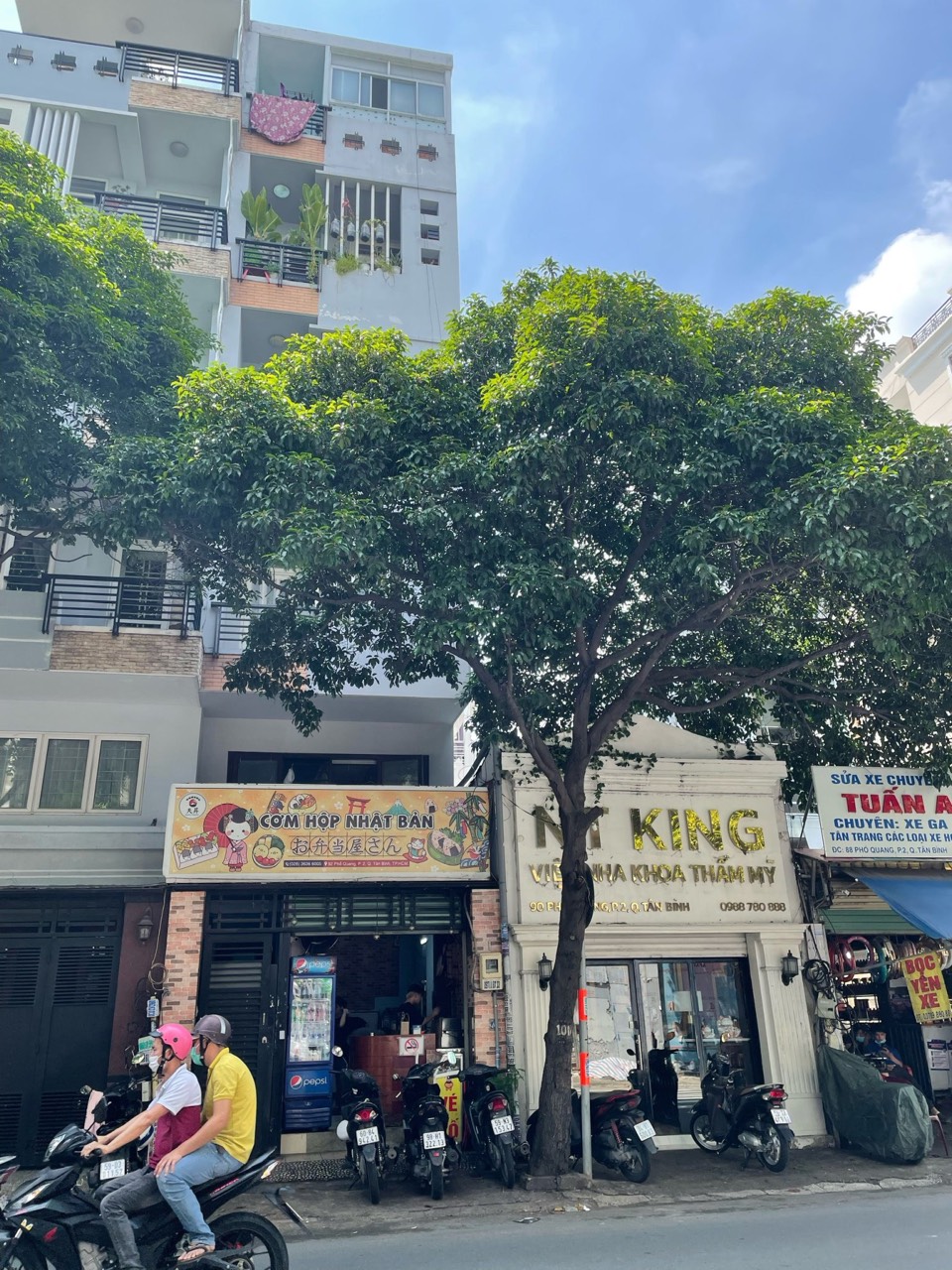 Mặt tiền ngay Bến Thành, diện tích 4x20m, kết cấu 4 tầng giá chỉ 42 tỷ