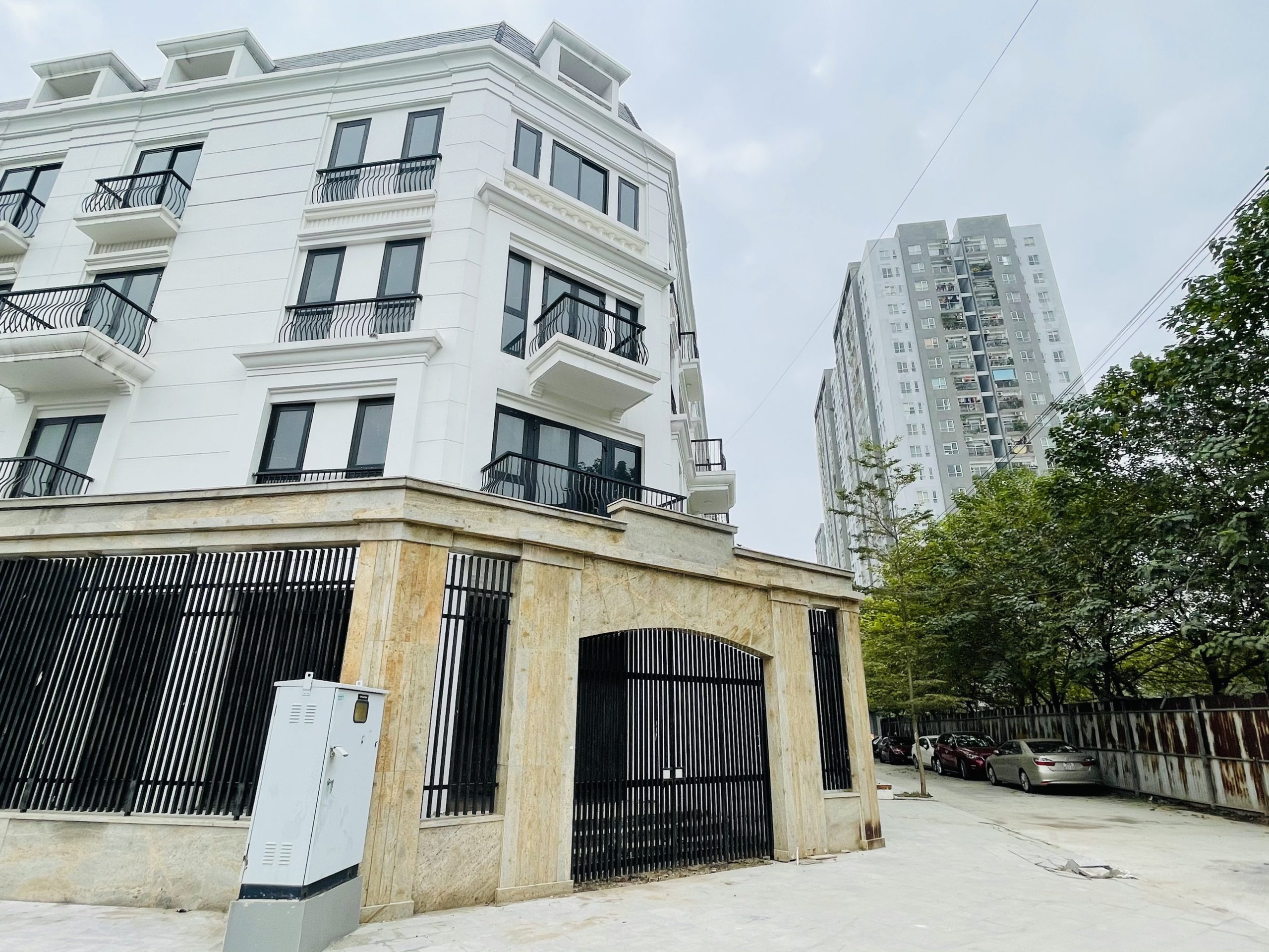 Bán liền kề dự án Golden Pearl KĐT Kim Văn Kim Lũ, lô góc 116m 3 mặt thoáng vừa ở vừa kinh doanh cực tốt LH xem nhà