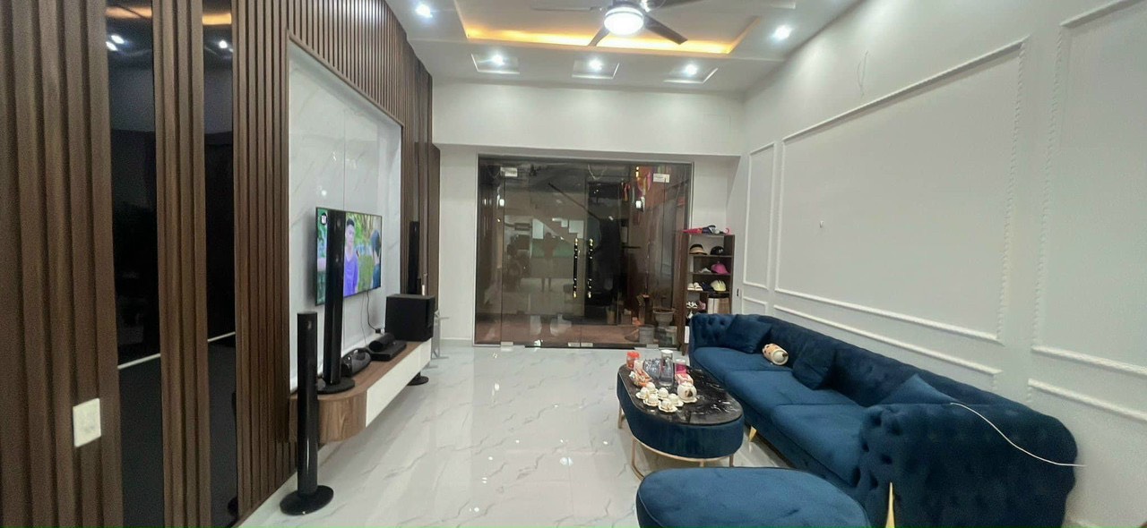 Nhà 4.5 tầng, 47m2 ngõ Kiều Sơn, giá 2.950 tỷ