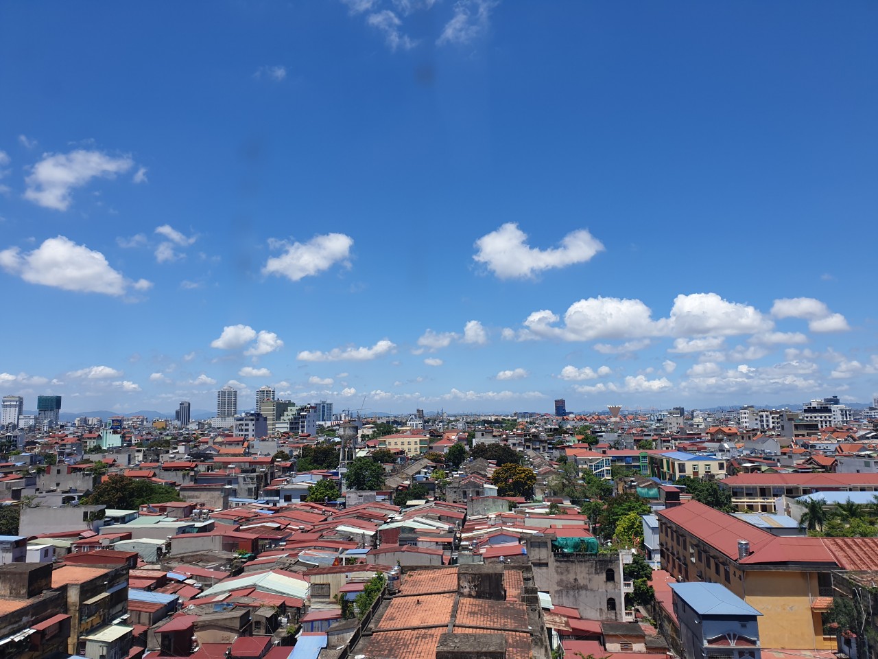 P2810 Căn hộ hoàng huy ĐQB 52m2 - 2 ngủ - bếp - 2wc - k đồ - 5.5tr (bao phí quản lý) Hotline: 0966.588.955 (tư vấn miễn phí)