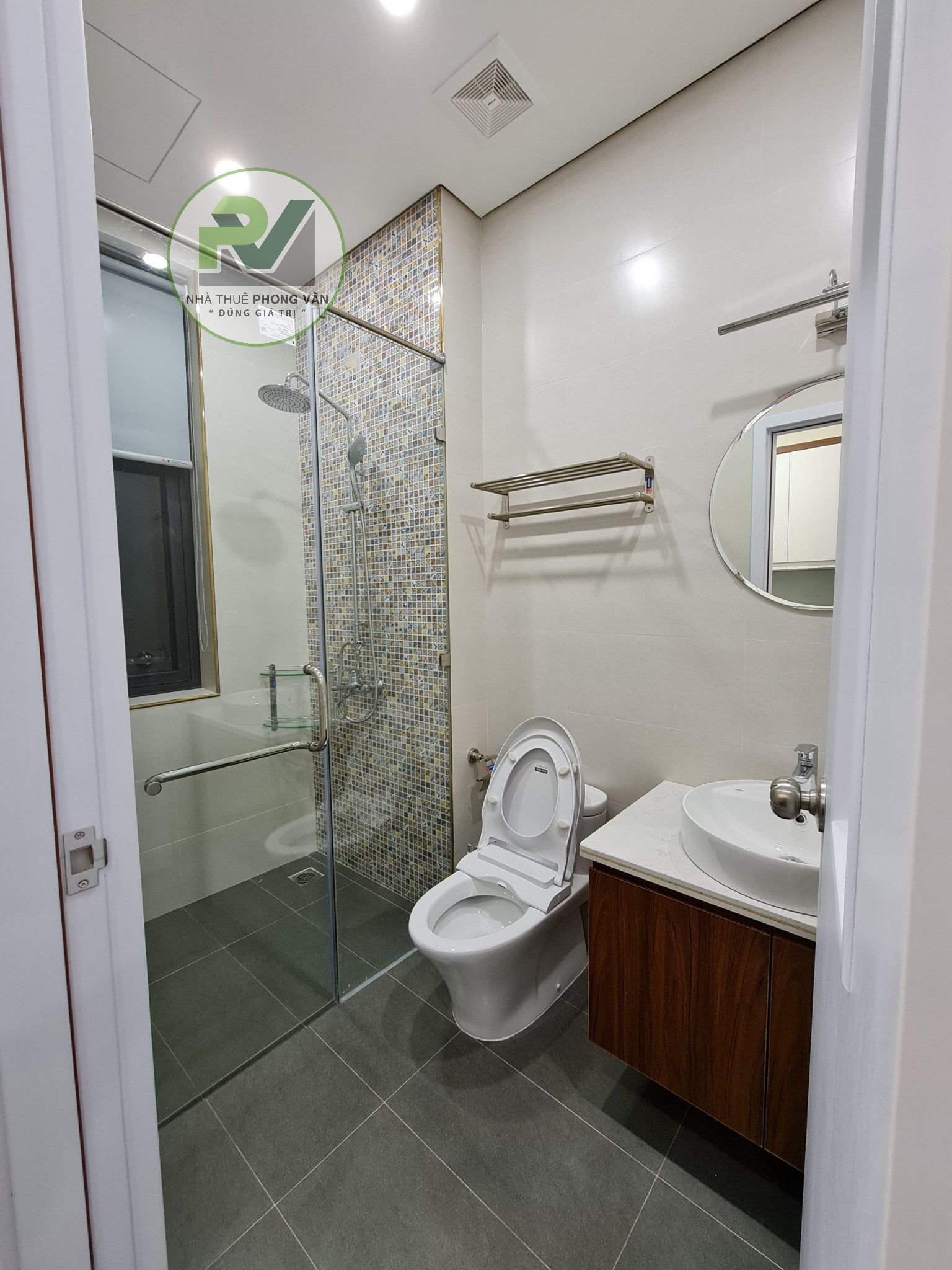 P296 Căn hộ Vinhome Imperia (25m2 - 35m2) - 1 ngủ - bếp - wc - studio. 7tr - 9tr. Bao điện nước, dịch vụ. Dọn 3 lần/tuần
