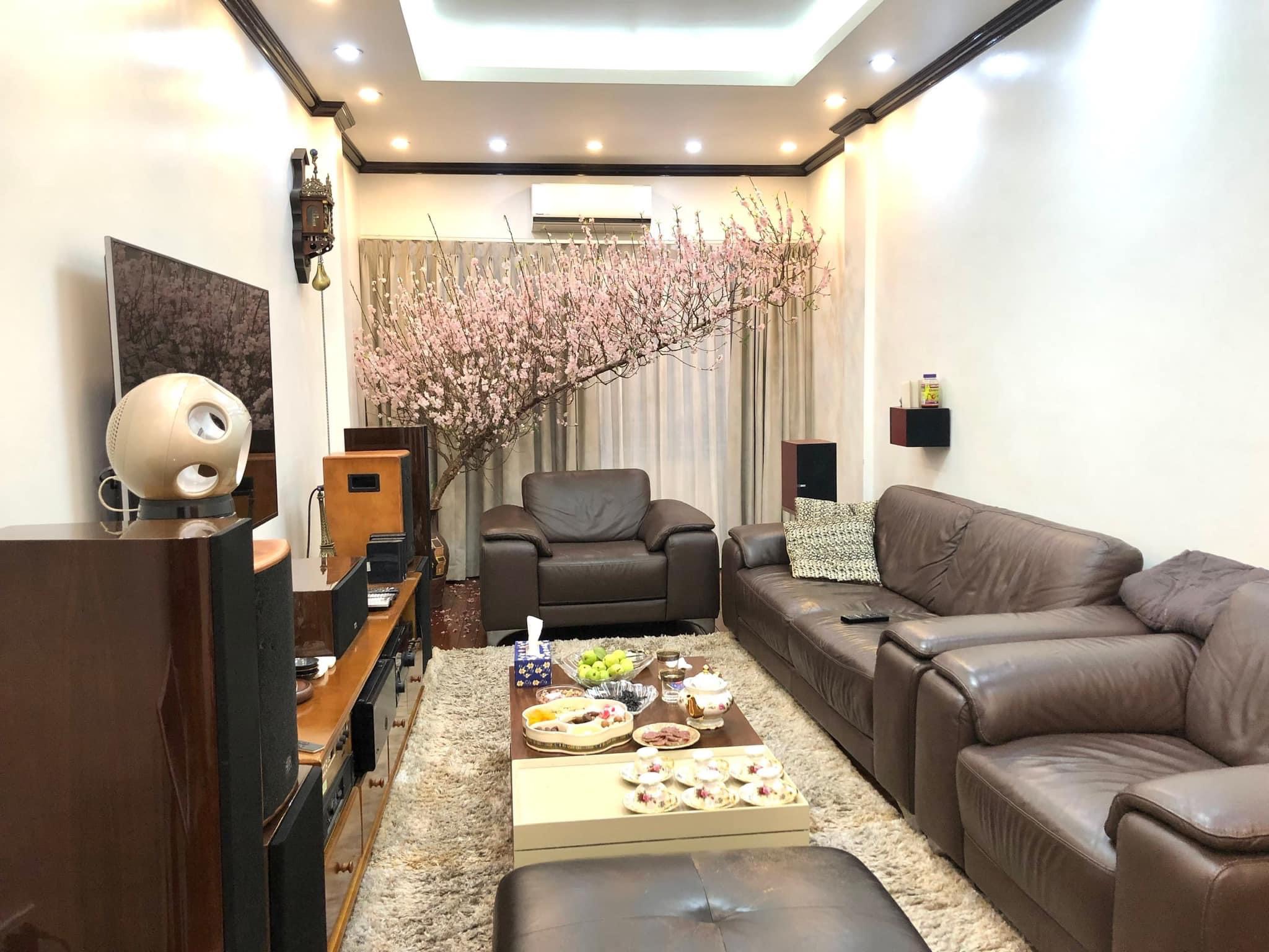 Nhà đẹp 6 tầng phố Đào Tấn, oto mặt ngõ thông rất gần phố kinh doanh đỉnh nhỉnh 8tỷ