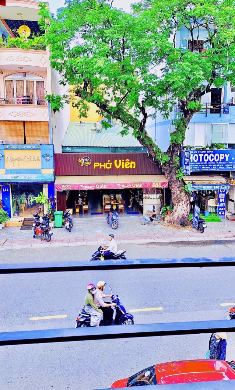 Cho Thuê Nhà Mặt Tiền Đường Nguyễn Trãi, P.Nguyễn Cư Trinh, Q.1