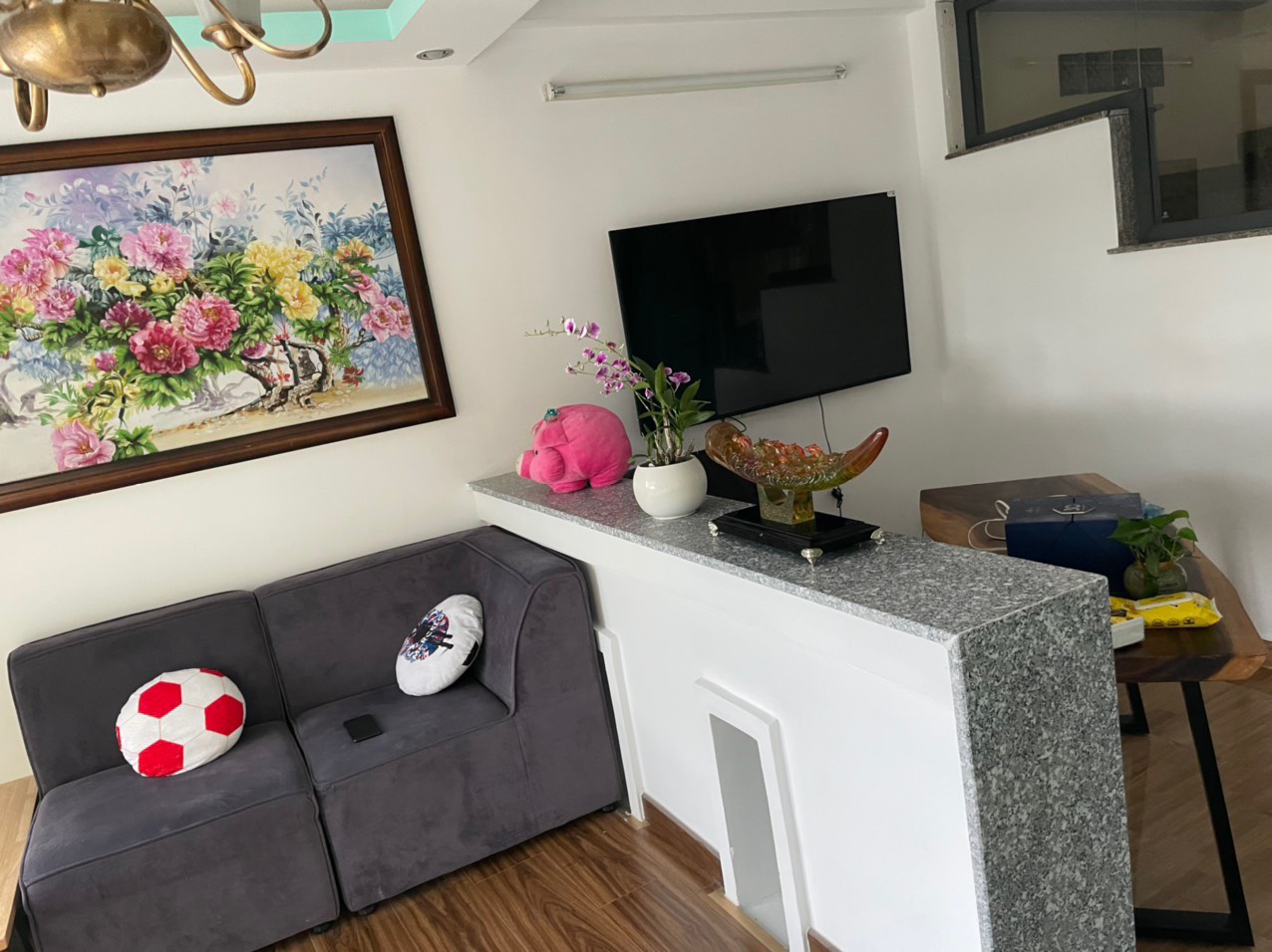 Cho thuê nhà mặt tiền Phạm Thế Hiển p5 Q8.DT:4x20,trệt 3 lầu sân thượng ,5pn 3wc.Giá:22tr/th .