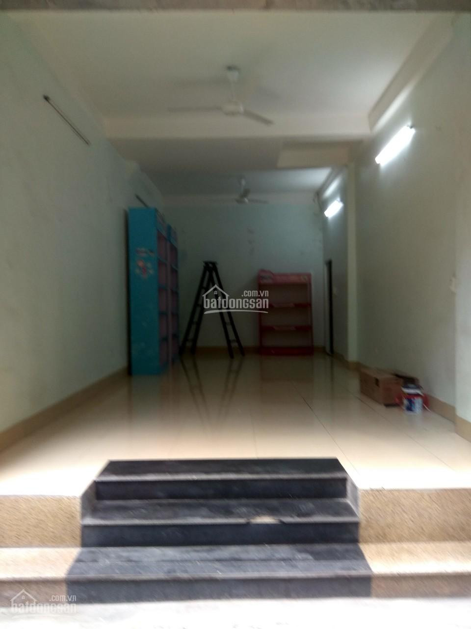 Cho thuê gấp cửa hàng bán hàng tạp hóa, bán thuốc, văn phòng, tiệm làm đầu phố Hào Nam