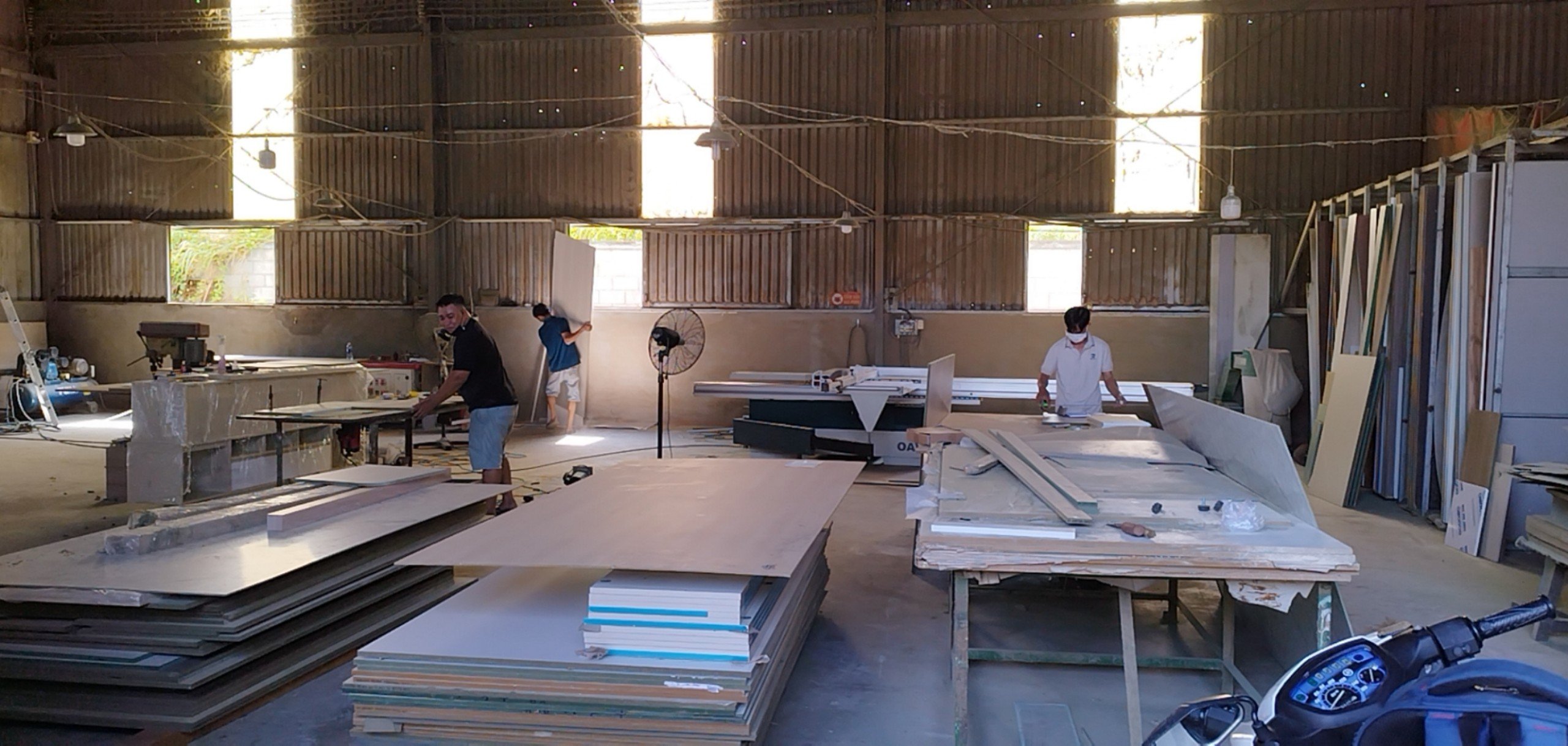 CHÍNH CHỦ CẦN CHO THUÊ NHÀ XƯỞNG SẢN XUẤT GỖ RỘNG 299M2 ĐƯỜNG TRƯỜNG LƯU, LONG TRƯỜNG, QUẬN 9