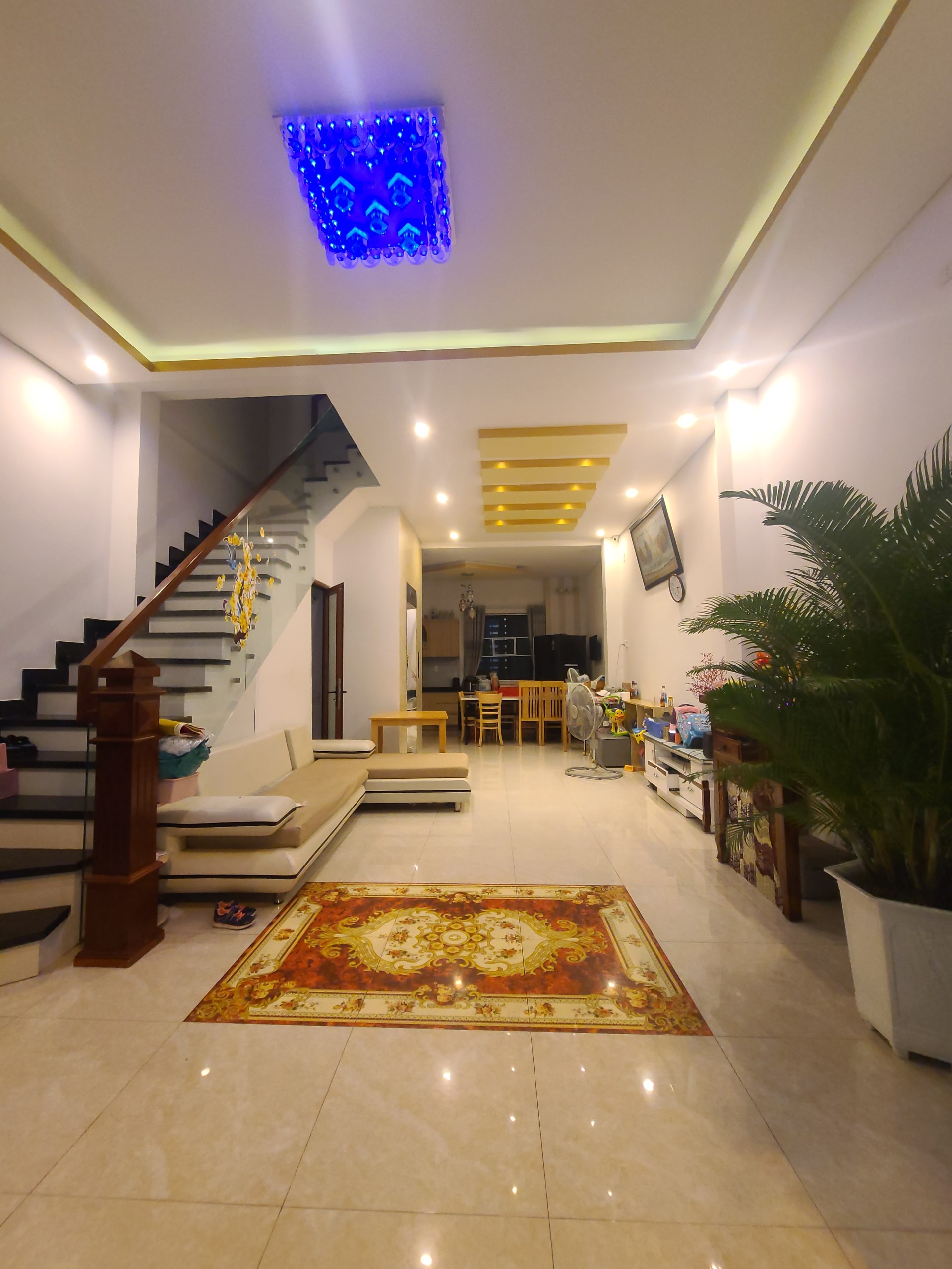 [Chiness below] Cho thuê nhà nguyên căn khu k98 vườn xoài ACC.