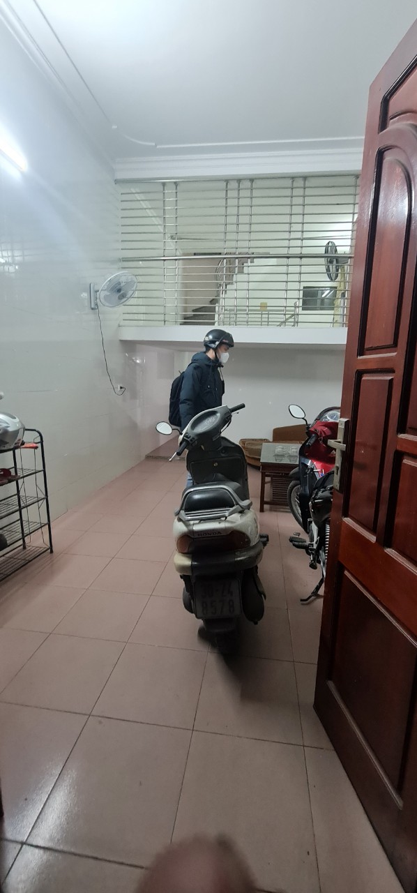 Bán nhà riêng ngõ 33 Cự Lộc, Thanh Xuân, 36m2 x 5 tầng, sổ đỏ, giá 3.75 tỷ