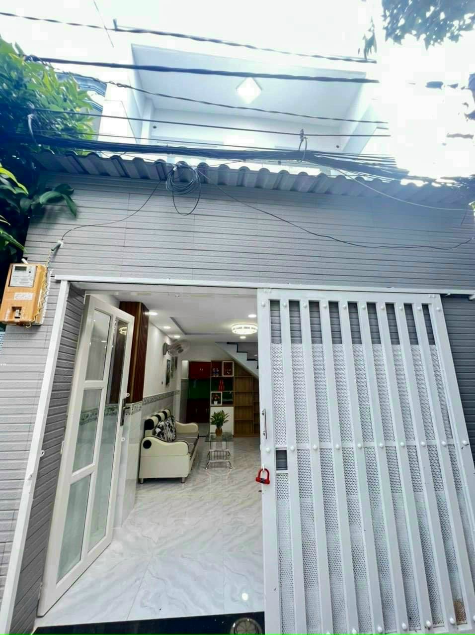 NHÀ SỔ HỒNG RIÊNG GIÁ CHỈ BẰNG NHÀ SỔ CHUNG - HẺM 3M CAO RÁO THOÁNG ĐẸP- FULL NỘI THẤT CƠ BẢN - GIÁ CHỈ 2,68 TỶ