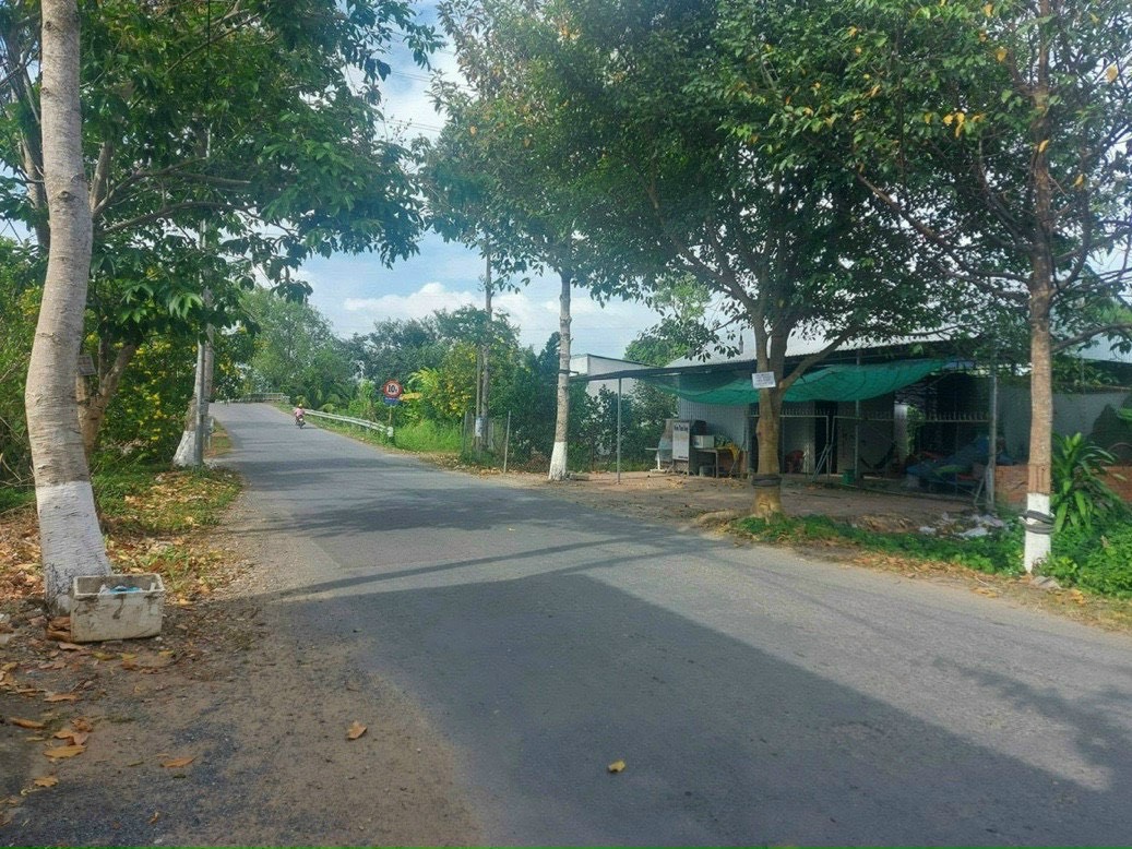 Bán 236m2 đất mặt tiền Huỳnh Thị Nở giá chỉ 1ty800tr