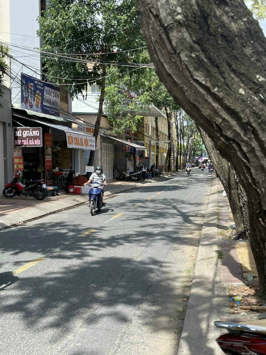 BÁN NHÀ MẶT TIỀN ĐƯỜNG VÕ THỊ SÁU , Cạnh bên trường học Châu Văn Liêm. Giá rẽ