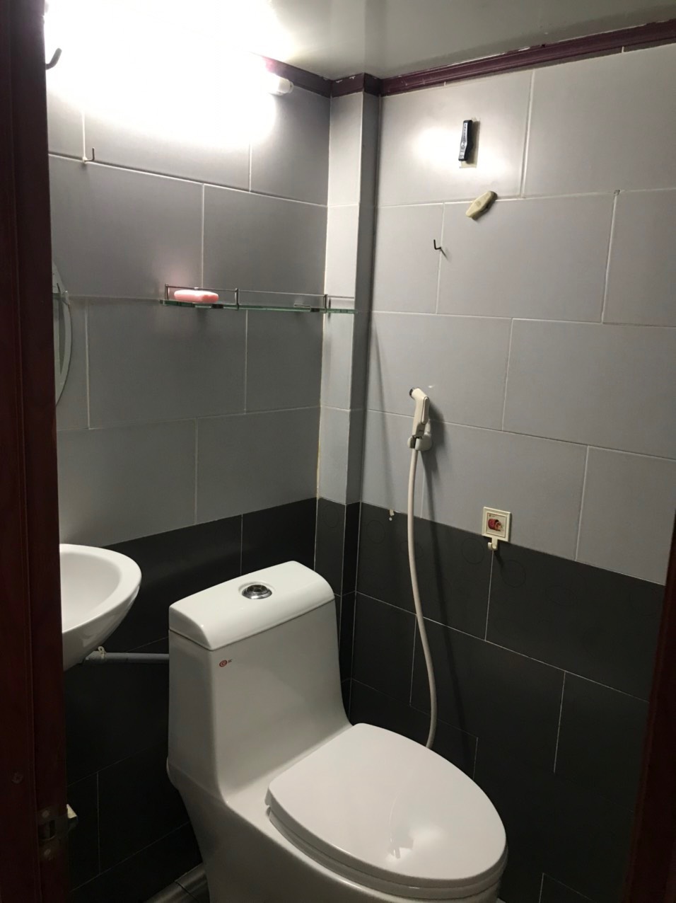 Nhà cho thuê nguyên căn Lý Thường Kiệt Tân Bình