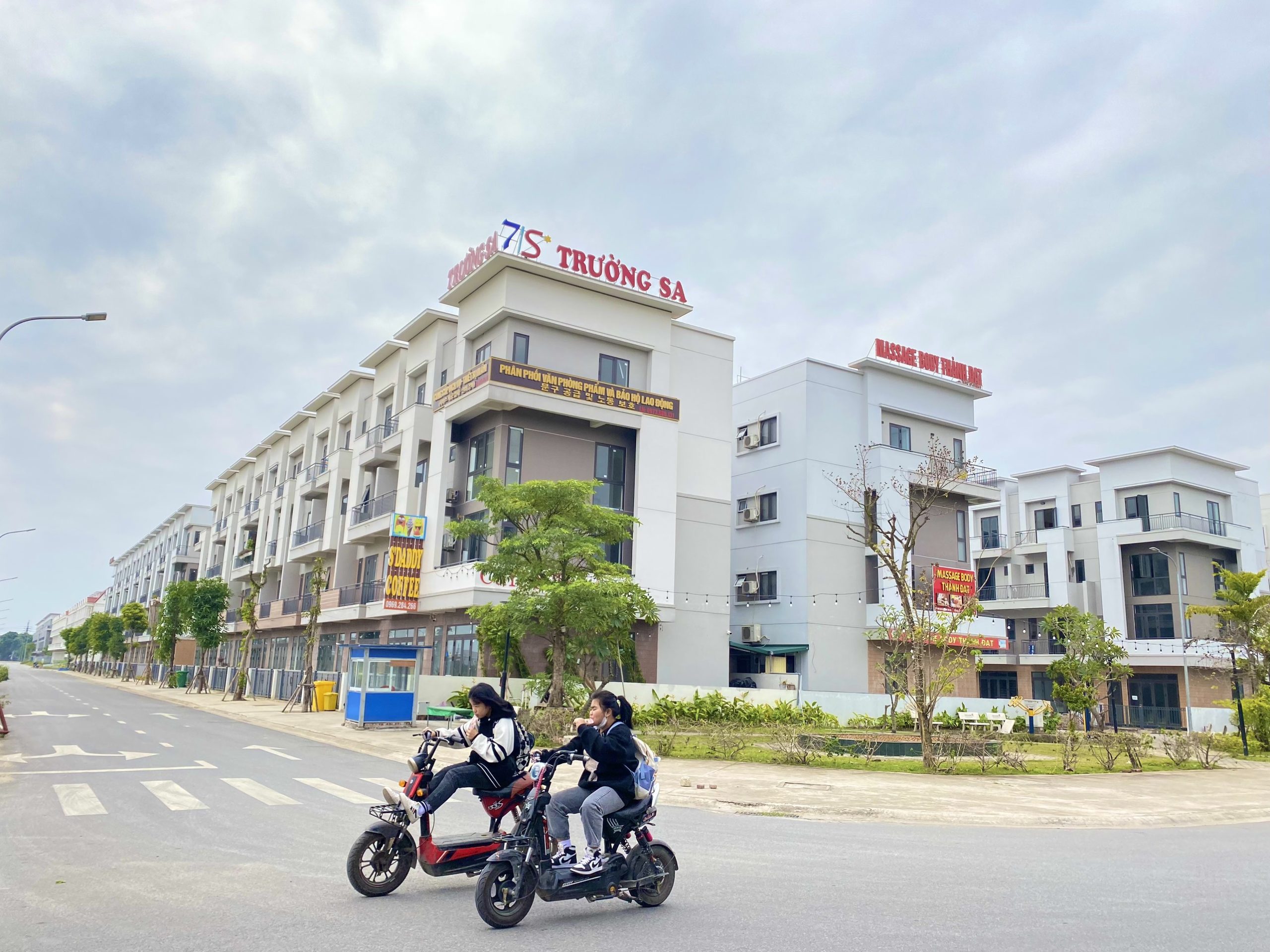 Bán nhà siêu đẹp giữa trung tâm TP Từ Sơn.