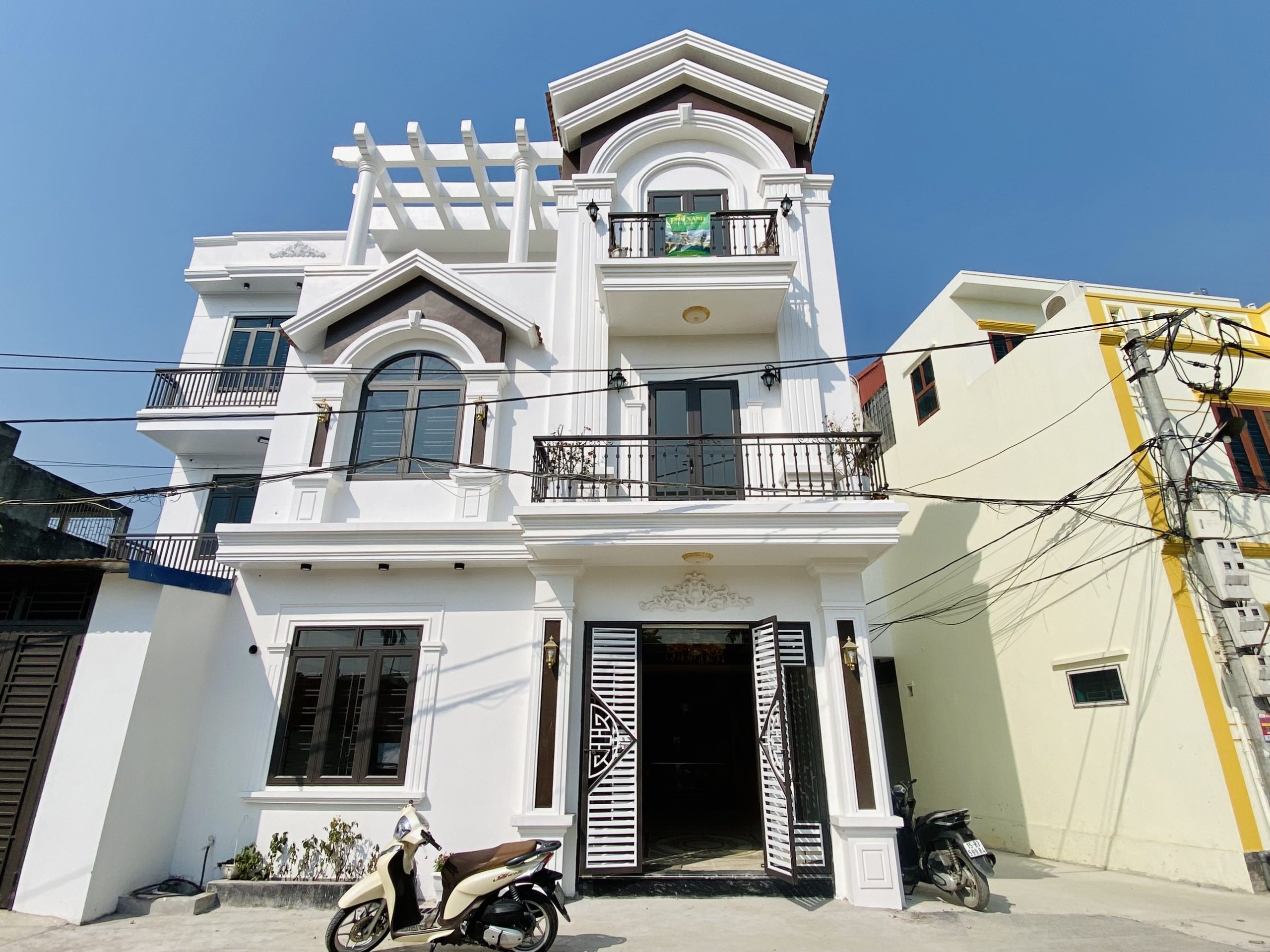 Bán căn biệt thự mini. An Đồng, An Dương, căn góc 60m2 x 3 tầng, đường ô tô quay đầu. Chỉ hơn 3 tỷ.