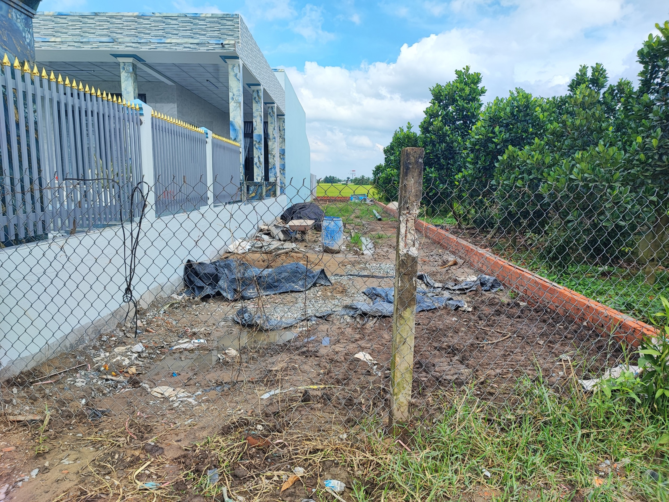 Chính chủ cần bán lô đất 215m2 full thổ cư tại Ấp Bình Cang 2