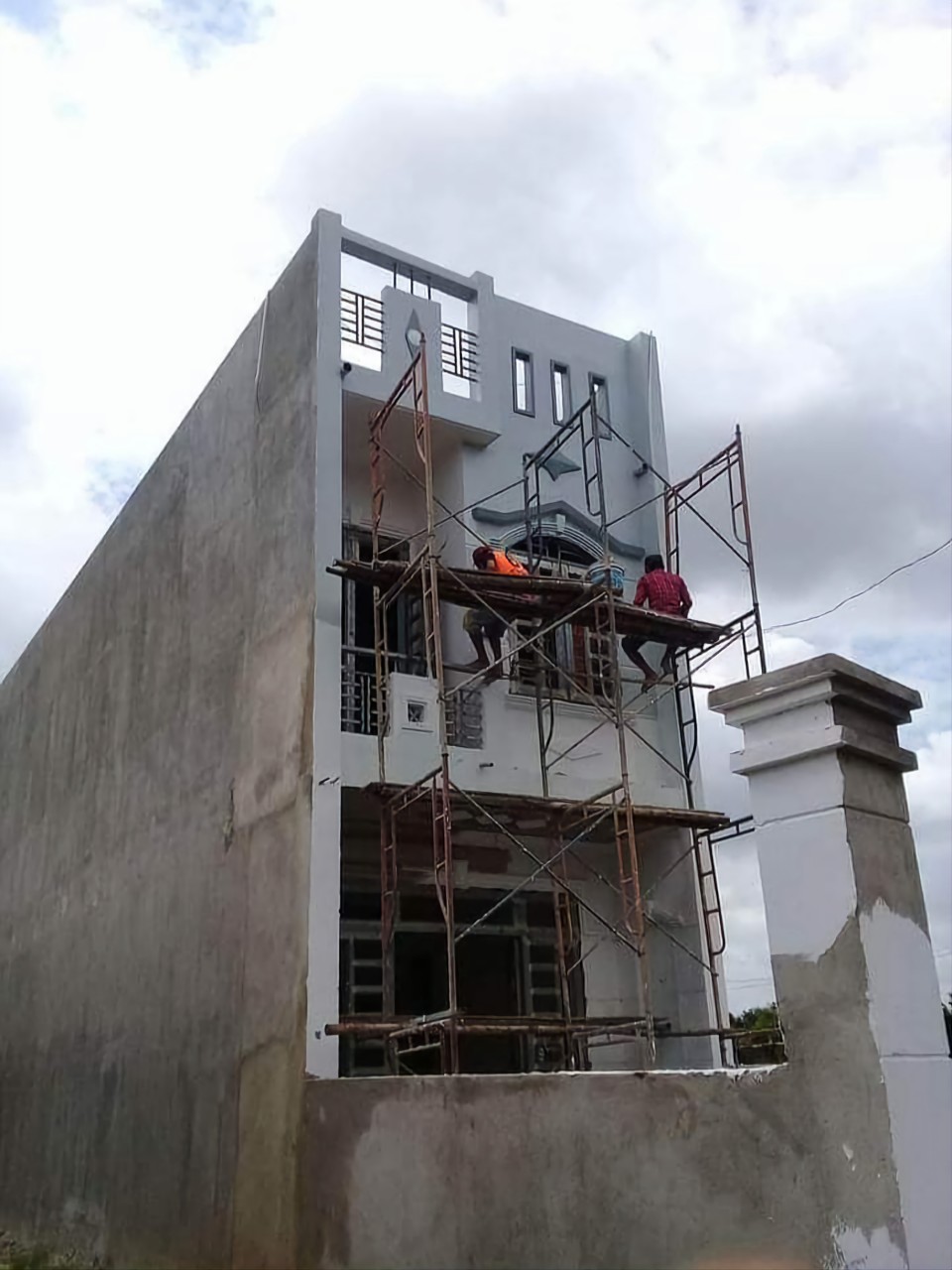 CHÍNH THỨC TUYỂN CHỦ MỚI CHO NGÔI NHÀ YÊU QUÝ CỦA MÌNH AI HIỀN LÀNH