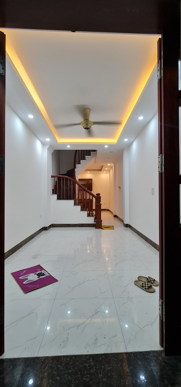 Cho thuê nhà Văn Quán, 45m2 x 4 tầng, 6 ngủ, xây mới chưa ở, 14 triệu/tháng