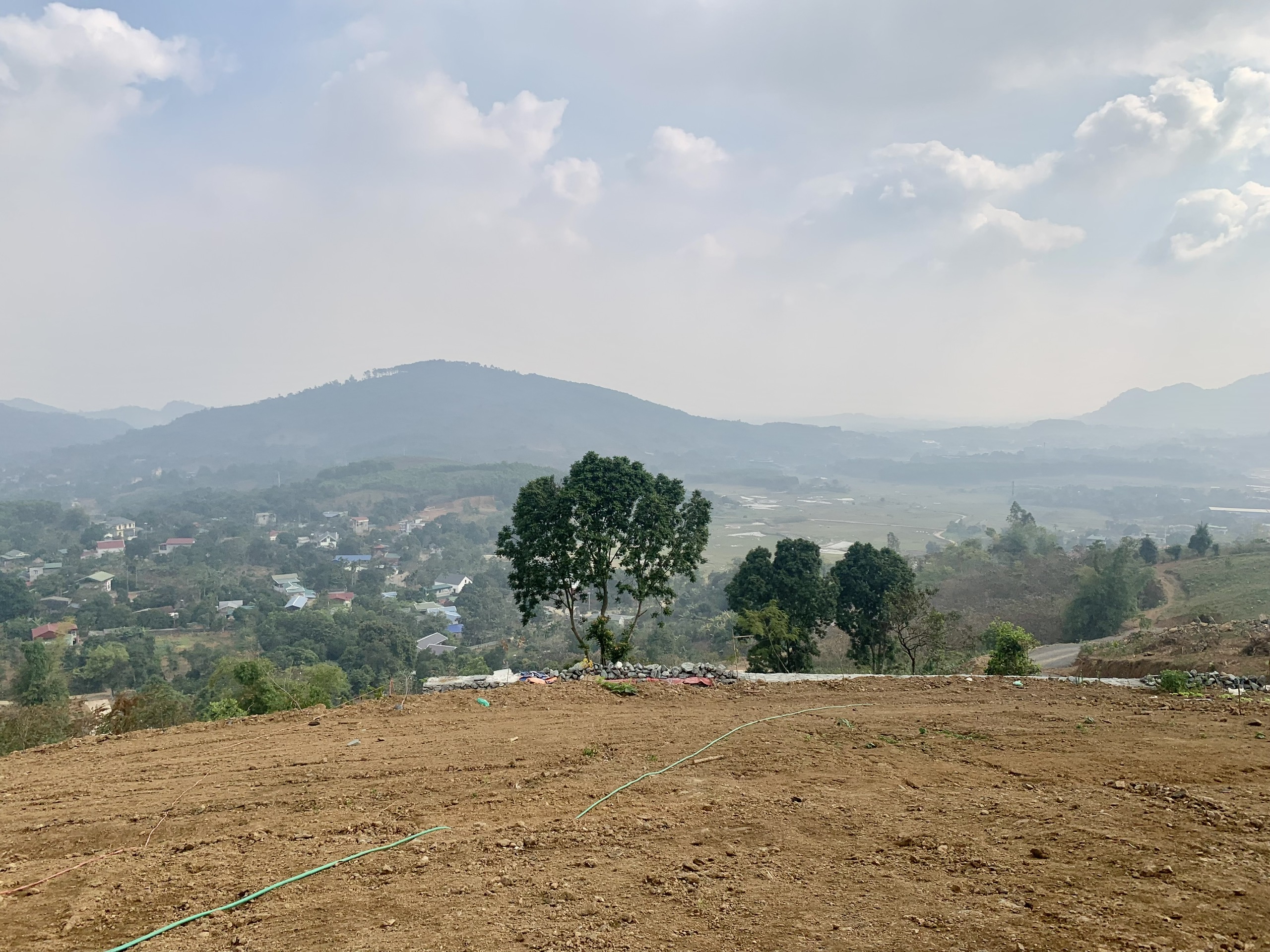 Bán Đất Đông Xuân,Quốc Oai 4000m2 Thổ Cư View Cao Thoáng Giá Nhỉnh 1tr/m