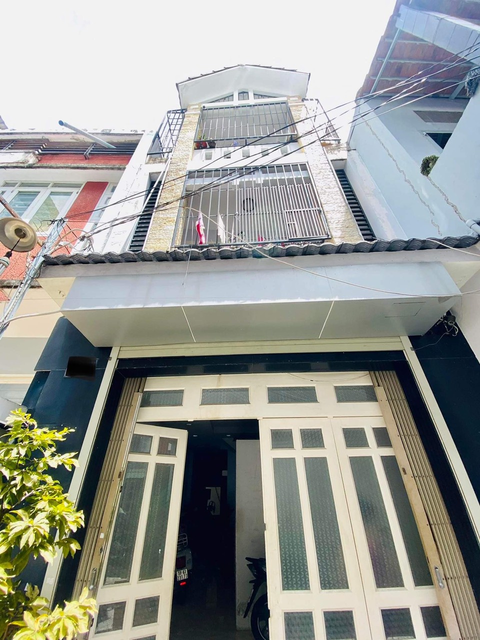 Gấp gấp - CC thiện chí bán gấp nhà DT lớn 100m2 HXH 3 lầu , ngay Lê Đức Thọ chỉ hơn 8 tỷ.