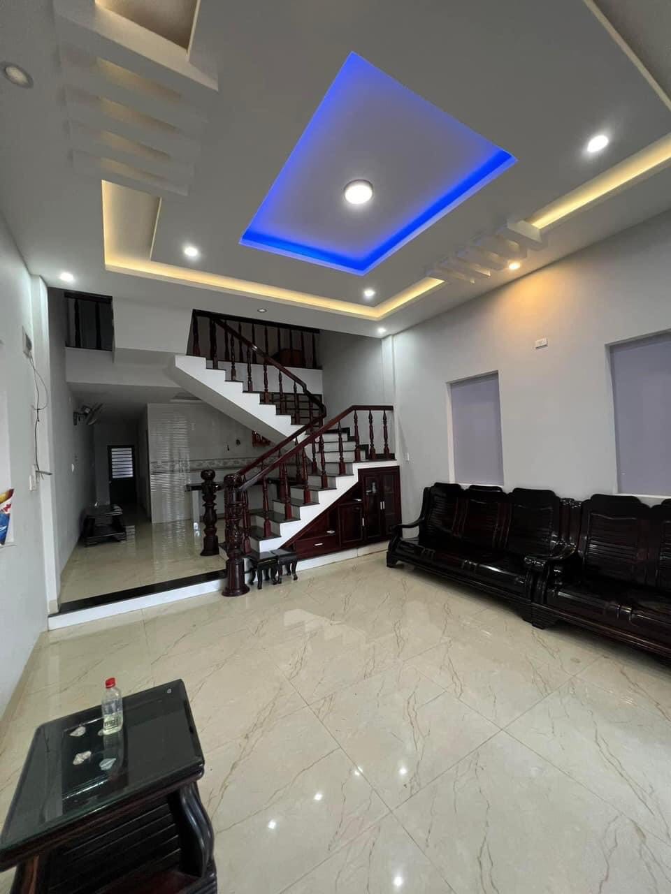 SỤP HẦM nhà 3 Tầng ngay Trung Tâm Quận Cẩm Lệ 95m2 chỉ 4 tỷ hơn