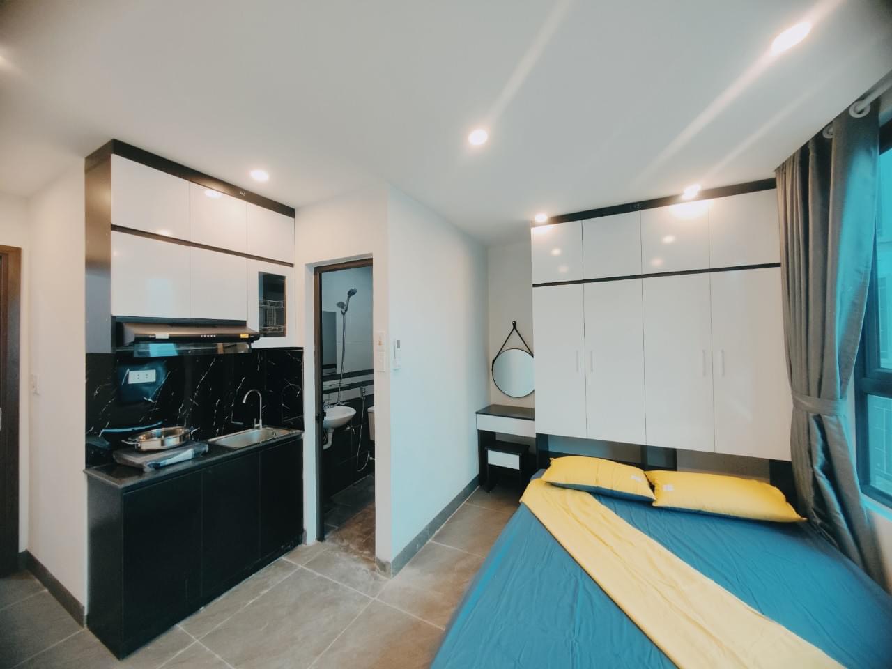 Bán nhà mặt ngõ thông kinh doanh sầm uất phố Hoàng Quốc Việt 46m x 7m MT 5.5 tỷ