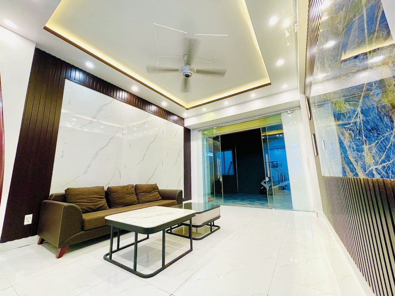 Bán nhà 3 tầng, diện tích 50m2 tại 109 Đằng Hải, giá 2.35 tỷ